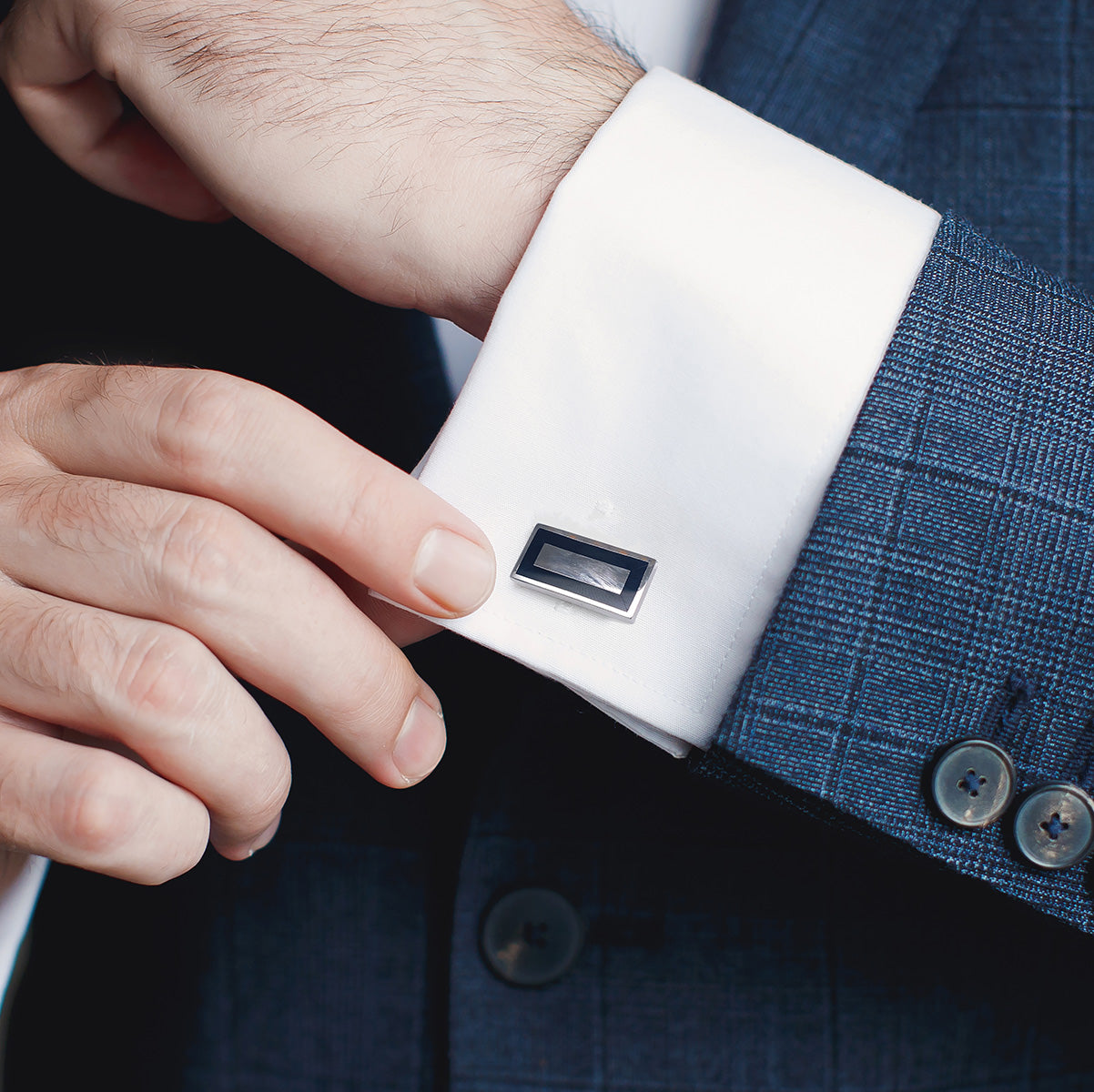 'HOXTON LONDON' MEN'S STERLING SILVER & ONYX CUFFLINKS